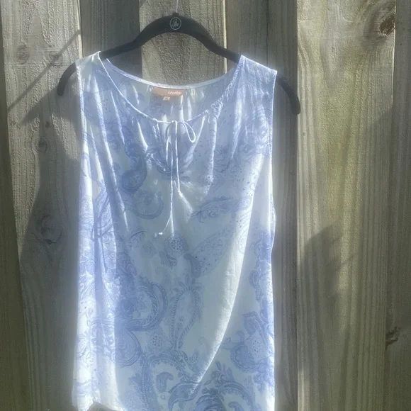 Crosby by Mollie Burch Sleeveless Lightweight Top. Like new. Worn once. - Picture 7 of 8